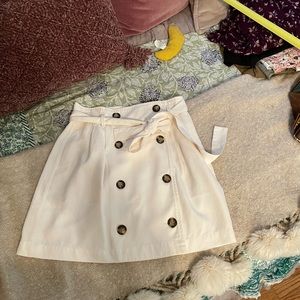 Banana Republic tie waist miniskirt 2 off white/cream